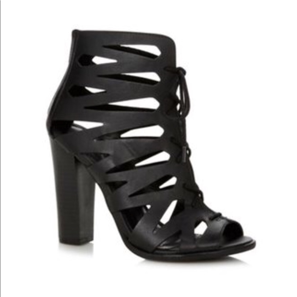 Peep toe Caged Sandals